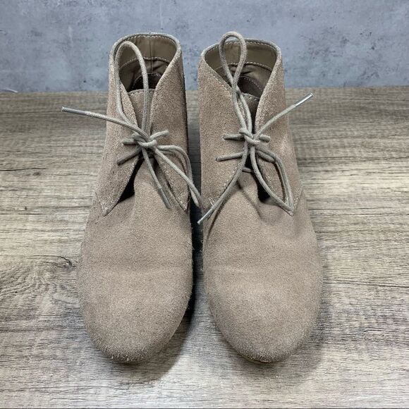 Nine West Womens Lazona Tan Suede Boots size 7.5.. - Picture 3 of 9